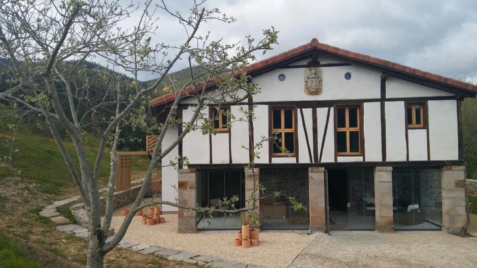 Izal Landetxea Guest House Бергара Екстериор снимка