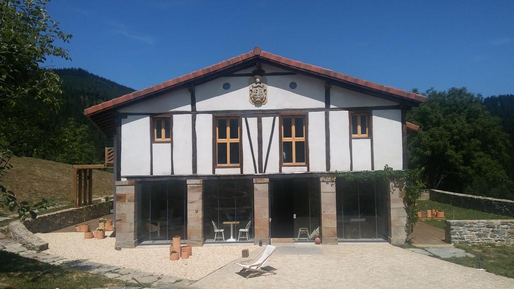 Izal Landetxea Guest House Бергара Екстериор снимка